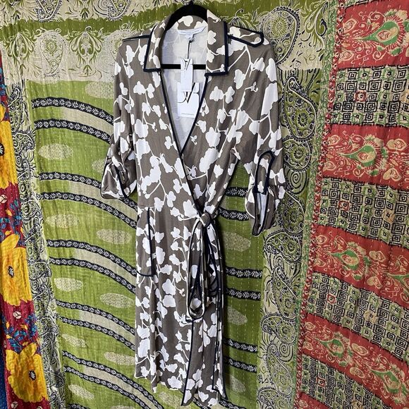 NWT Diane Von Furstenberg Faith Camo/ Navy Print Silk Jersey Wrap Dress Size 10 - Picture 10 of 16